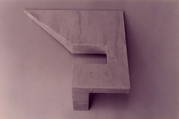 Gabriel_Diaz-1997-Escultura-Pilano_inclinado-marmol-5