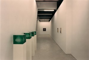 Gabriel_Diaz-Exposición-2001-Tres_Montañas-Galeria_Moises_Perez_Albeniz-6